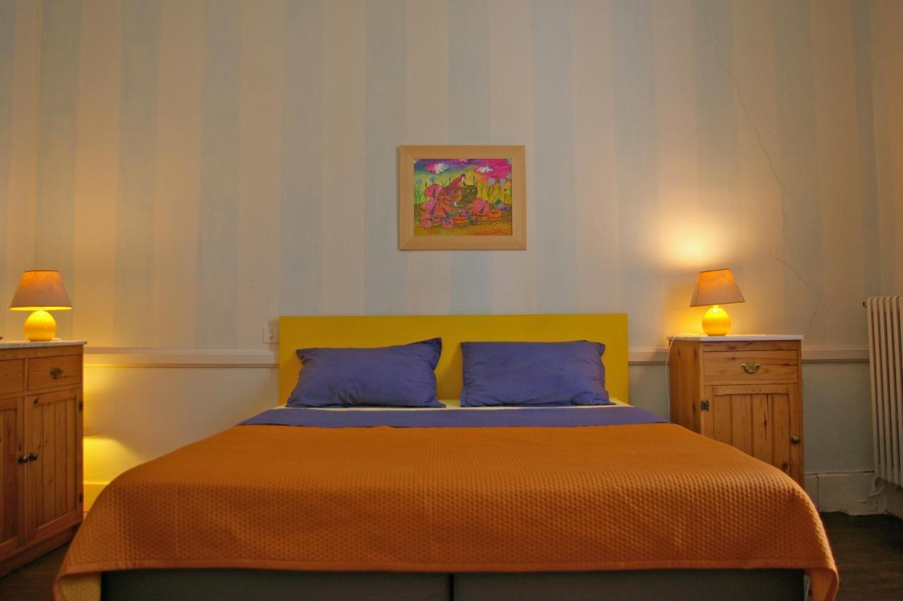 Les Chambres Anglaises Largentiere Bagian luar foto